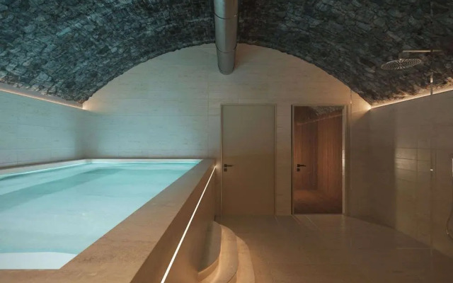 Hotel Fort St Laurent Lyon - Handwritten Collection