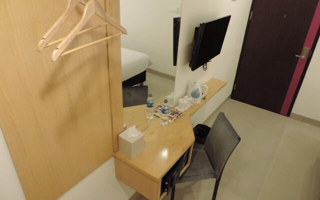 Zodiak Kebonjati by KAGUM Hotels
