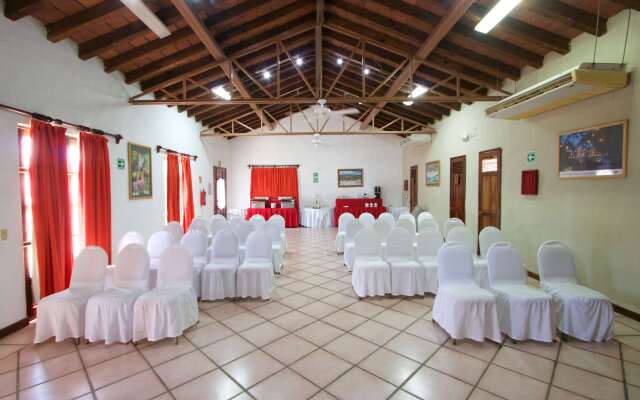 Royal Decameron Complex