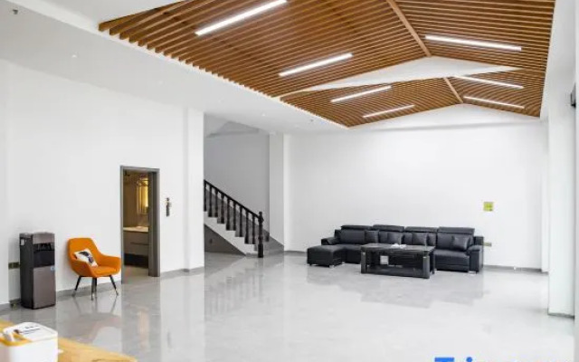 Orange-Scented Villa