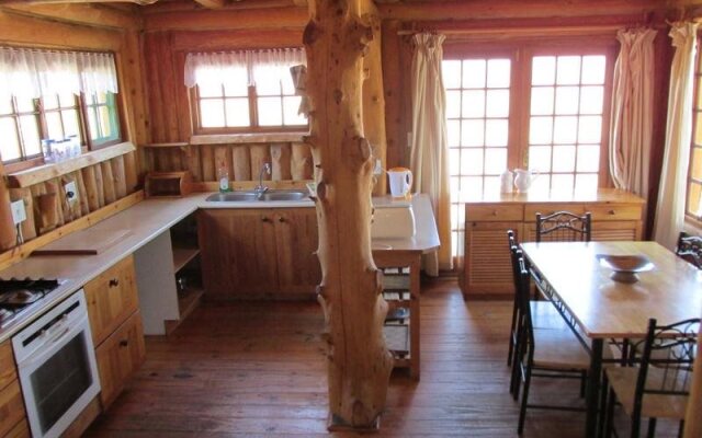 Eagles Rock Mountain Retreat