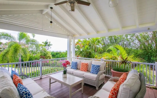 Relax by the pool, minutes from the beach - Toad Hall by BSL Rentals