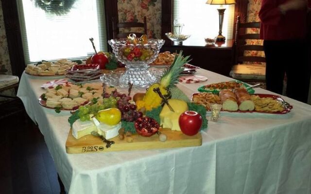 Four Winds Victorian Venue & Suites