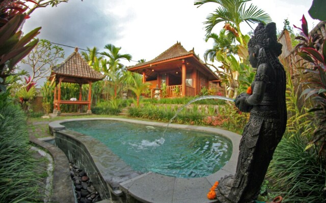 Vinarya Villa