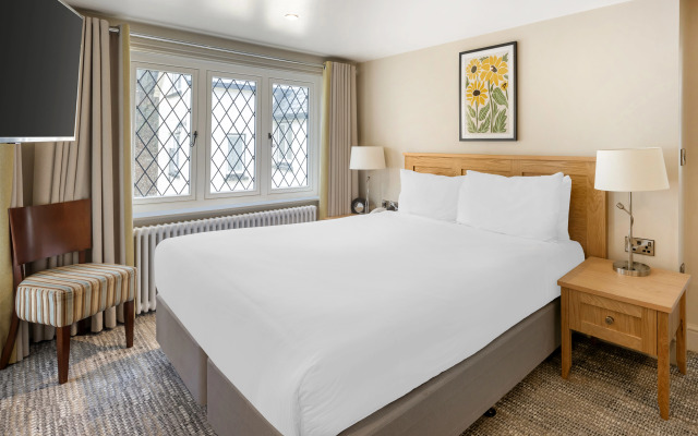 Woodford Bridge Country Club