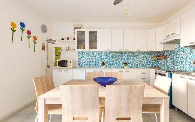 2536 Villa Degli Eucalipti by Barbarhouse