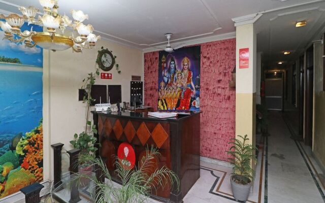 Oyo 9916 Bhoomik Villas