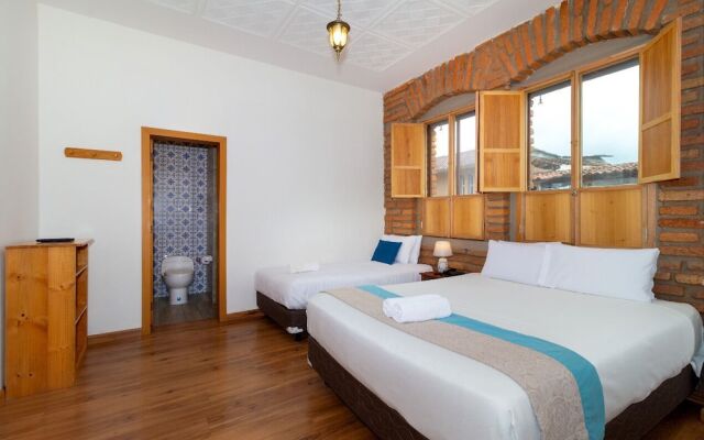 San Rocke House Hotel
