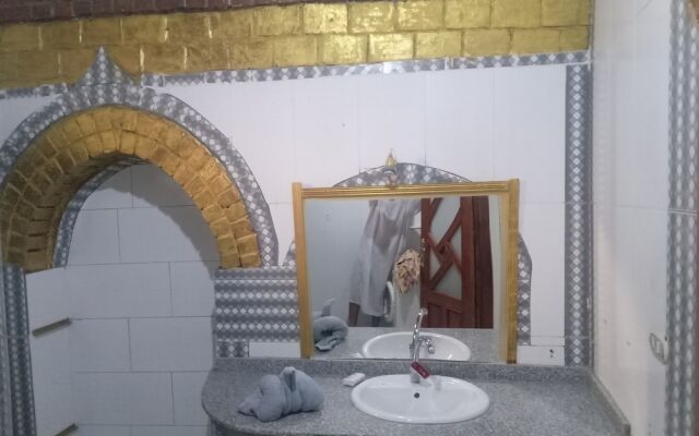 Golden Palace villa