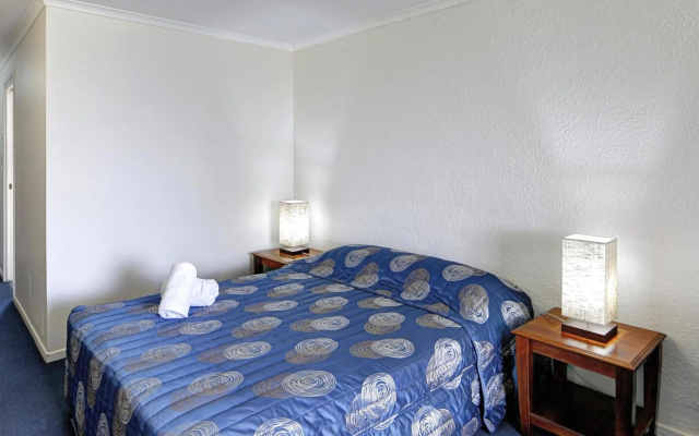 Alexandra Park Motor Inn – Guest Rooms – Bundaberg