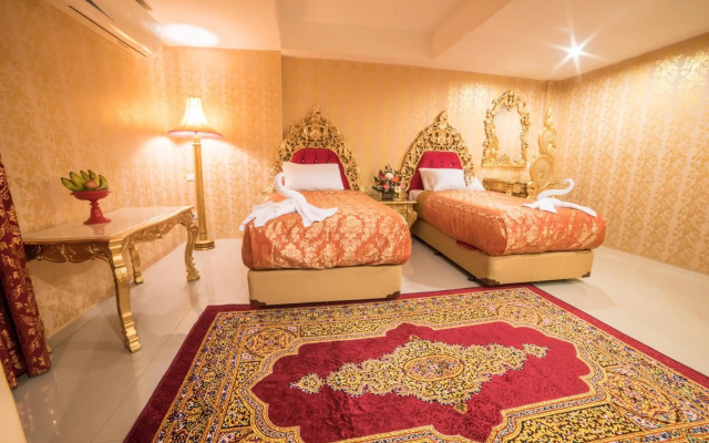 Nakaraj Princess Chiang Rai - Walking Street