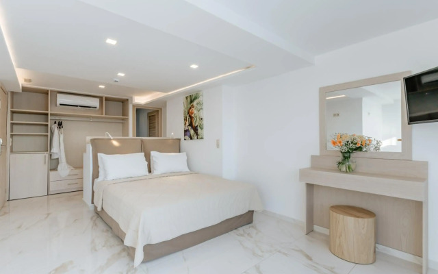 Palm Beach Hotel Apartments