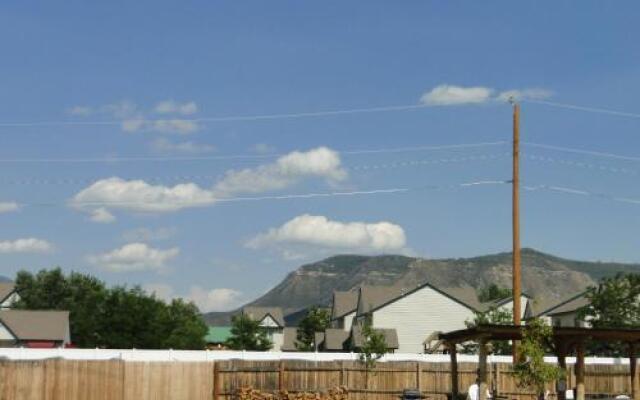 Ms. Kitty's Country Inn