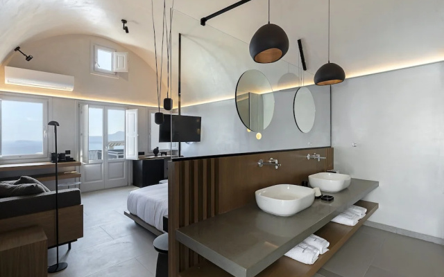 Hom Santorini