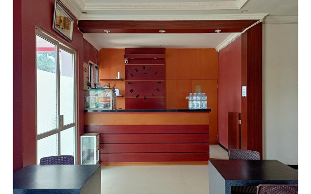 Hotel O Kost Orange Syariah – Guest Rooms – Makassar