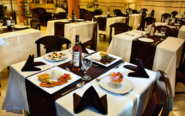 Terra Mistica Ciudad Del Lago Hotel