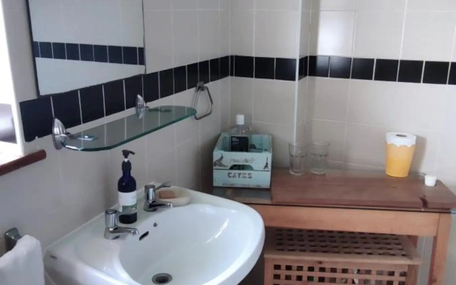 Joanna Double Room Villa 47 Youghal