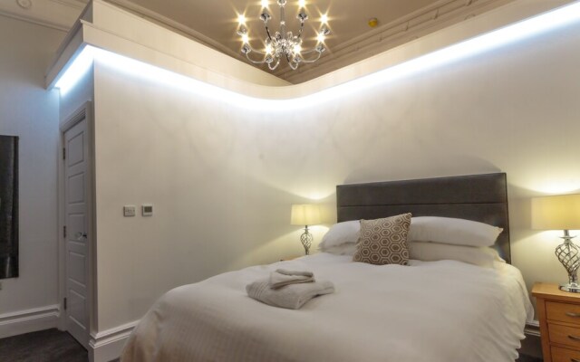 1 Bed- The Windsor Suite