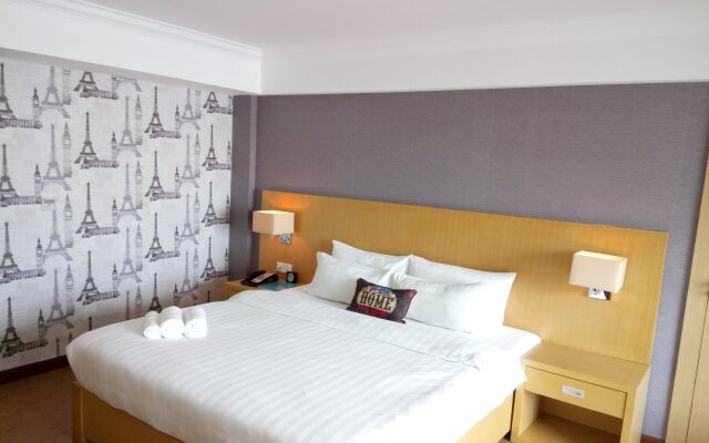 Discovery Hotel