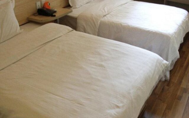 7 Days Inn Longyan Zhongshan Road Walking Street Branch