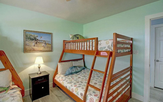 Spacious & Pet Friendly + Game Room Sleeps 10
