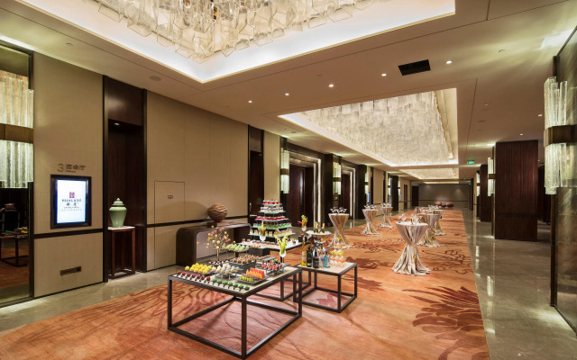 HUALUXE Hotels & Resorts Zhangjiakou  IHG Hotel