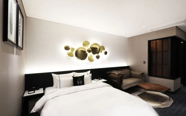 Mari Hotel