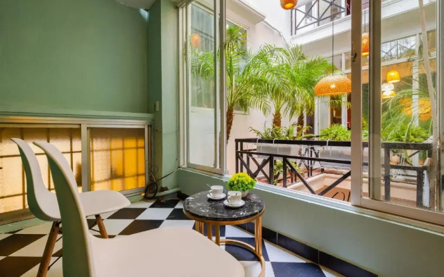 Ohana Hotel
