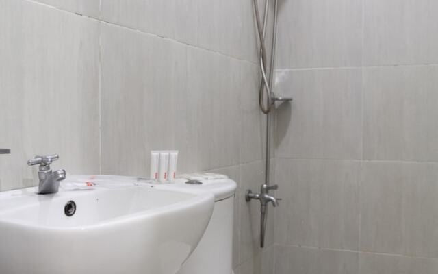 OYO 165 Circle-b Apartelle & Suites (Vaccinated Staff)