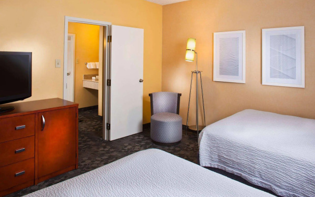 Courtyard by Marriott Memphis Airport