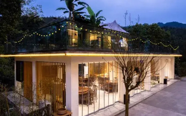 Qiannan Bamboo Sea Yanqi. Private Tang Homestay