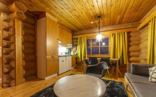 Kuukkeli Log Houses Aurora Resort
