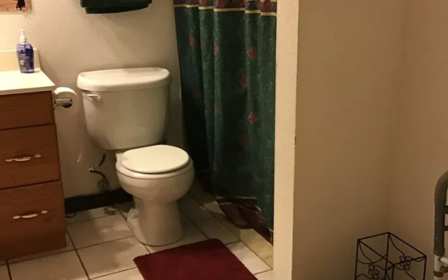 Family Friendly (Pets Welcome)