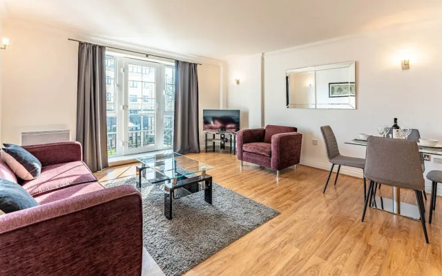Celador Apartments - Riverside House Serviced Apartments