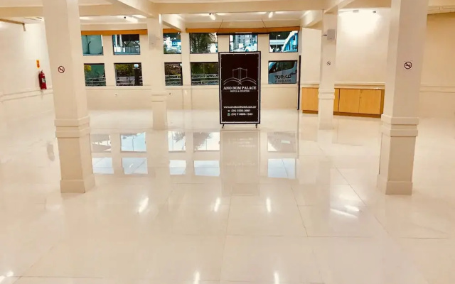 Ano Bom Palace Hotel