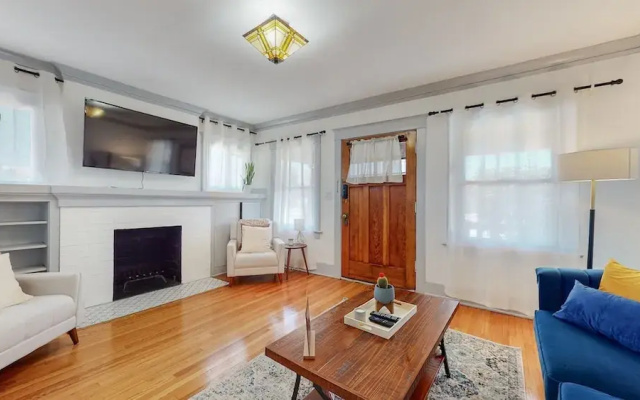 Cozy Alhambra 3BR Near Downtown Los Angeles