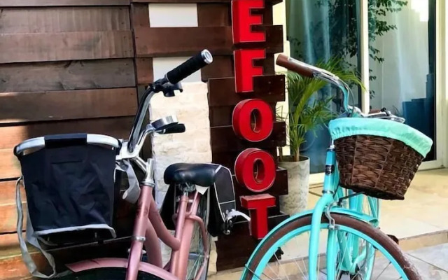 Barefoot Caye Caulker Hotel