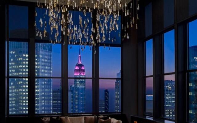 The Towers at Lotte New York Palace