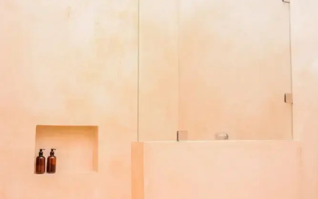 Dharmika Residence Boutique Hotel