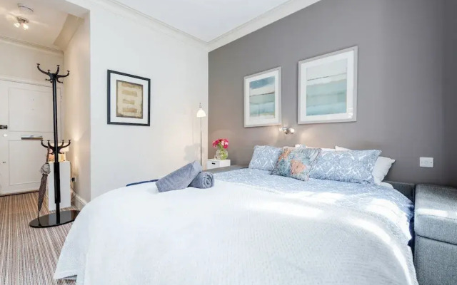 Gorgeous & stylish studio in Marylebone