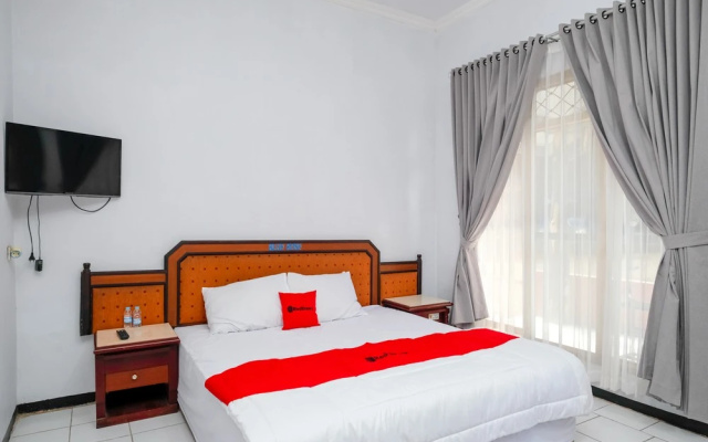 RedDoorz @ Bluerose Homestay Tambi Dieng – Guest Rooms – Wonosobo