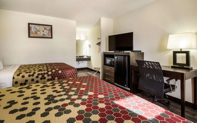 Econo Lodge Glade Springs I-81