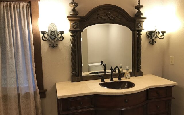 HIGHLANDS CASTLE overlooking Lake George.. plus 2 other Castles!