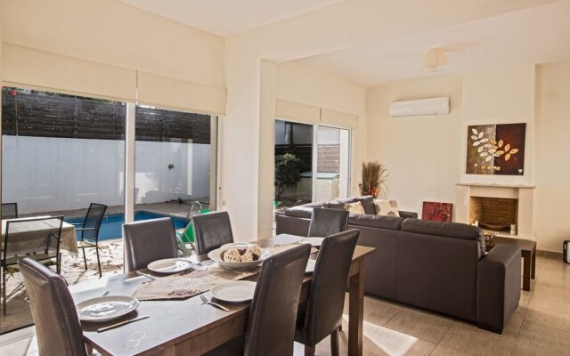 Cyprus Villa Delfini 05 Gold