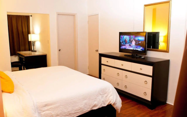 Travelodge by Wyndham Miami Biscayne Bay