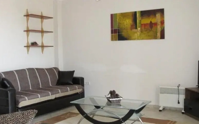 Villa TH17 by JoyLettings