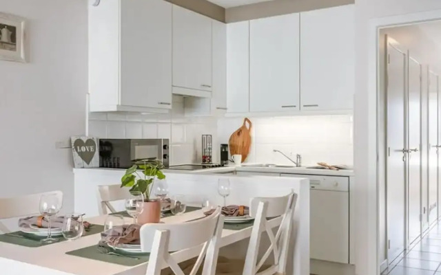 Bright Apartment With 2 Terraces Close to Beach