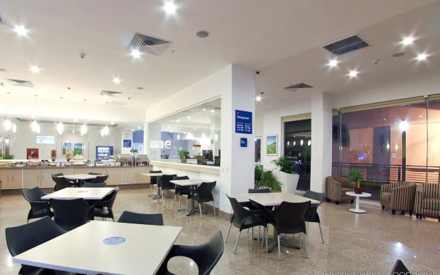 One Guadalajara Periferico Norte