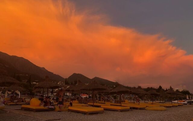 Drymades Resort
