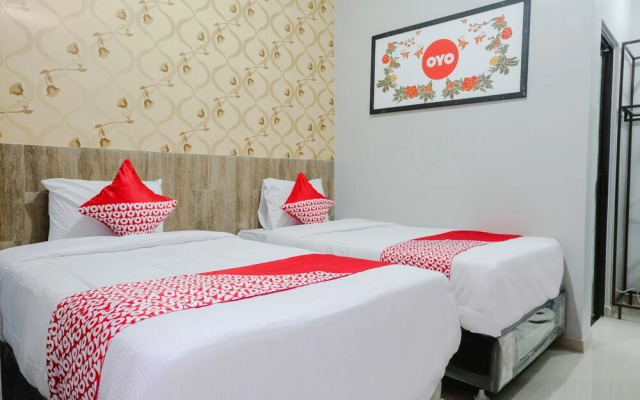 OYO 815 Double D9 Guesthouse
